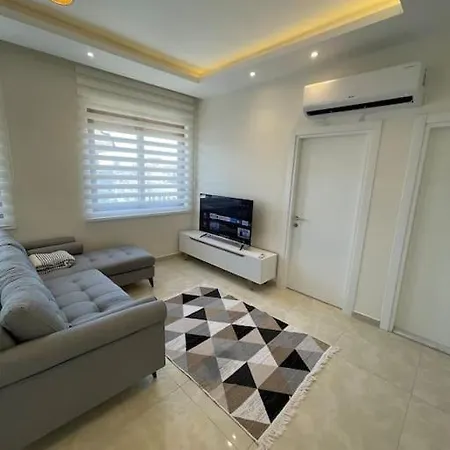 Apartment Denize Cok Yakin. Sifir Bina