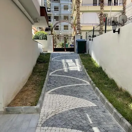 Apartman Denize Cok Yakin. Sifir Bina *