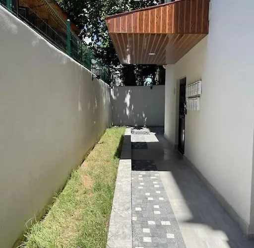 Apartman Denize Cok Yakin. Sifir Bina *